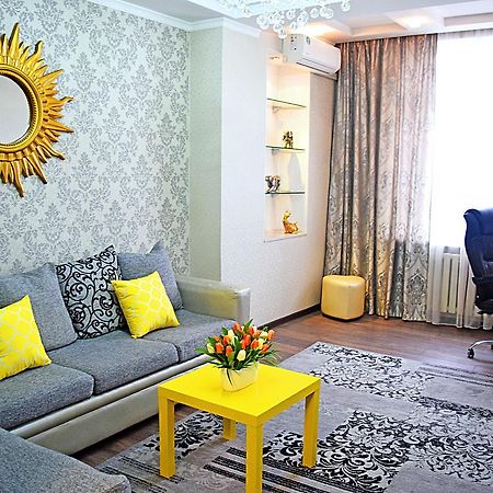 Luxury Palace Apartment Bishkek Exterior photo